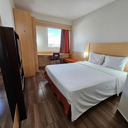 Ibis Mossoro Hotel Bagian luar foto
