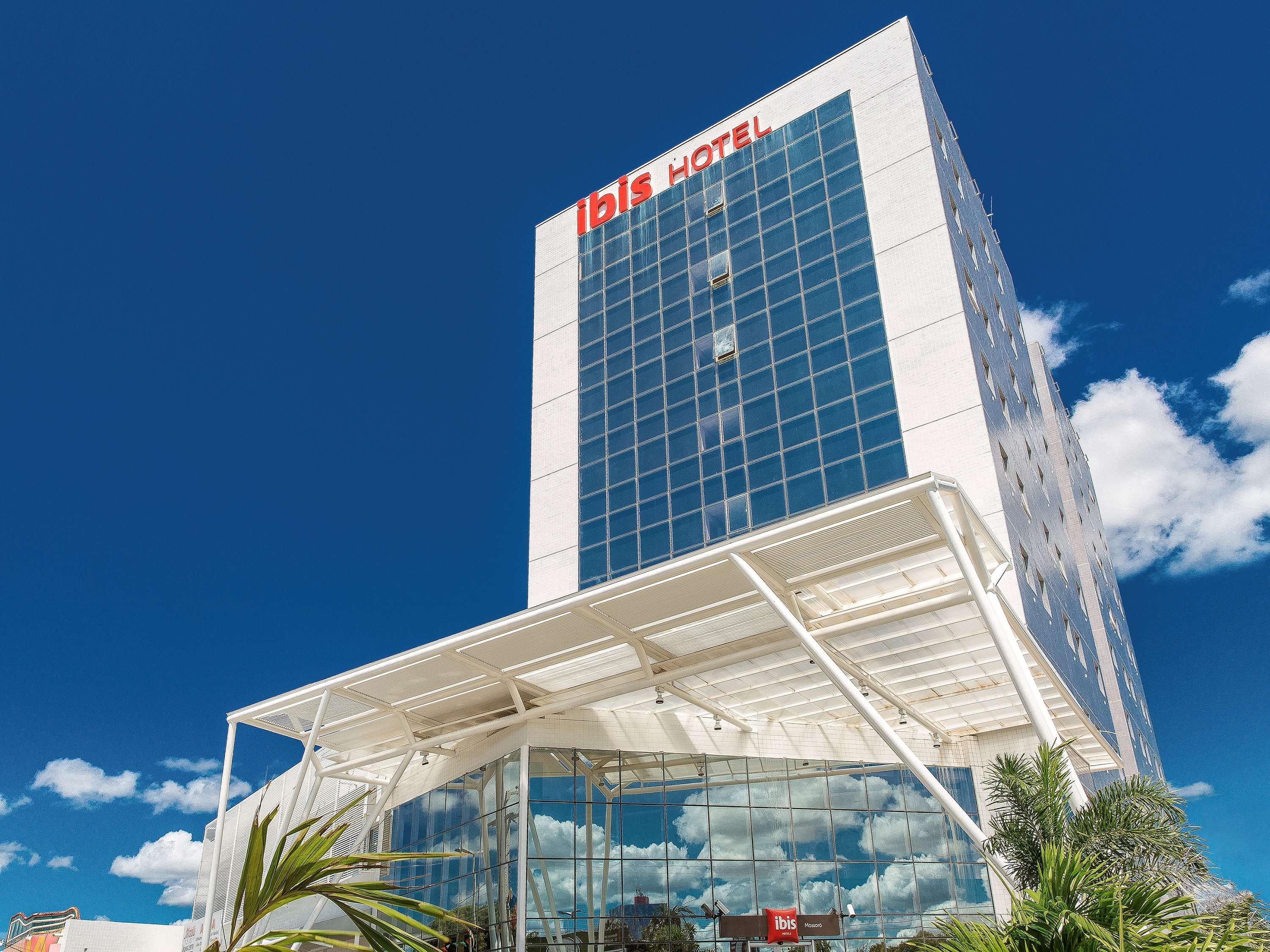 Ibis Mossoro Hotel Bagian luar foto