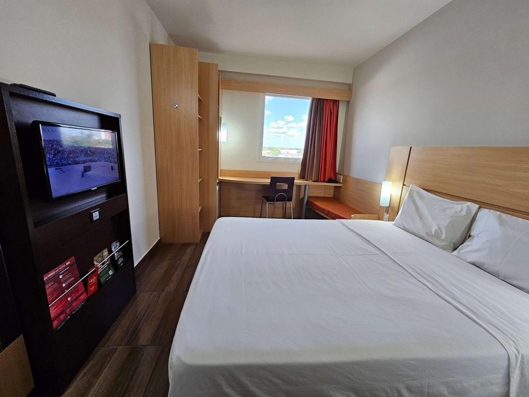 Ibis Mossoro Hotel Bagian luar foto