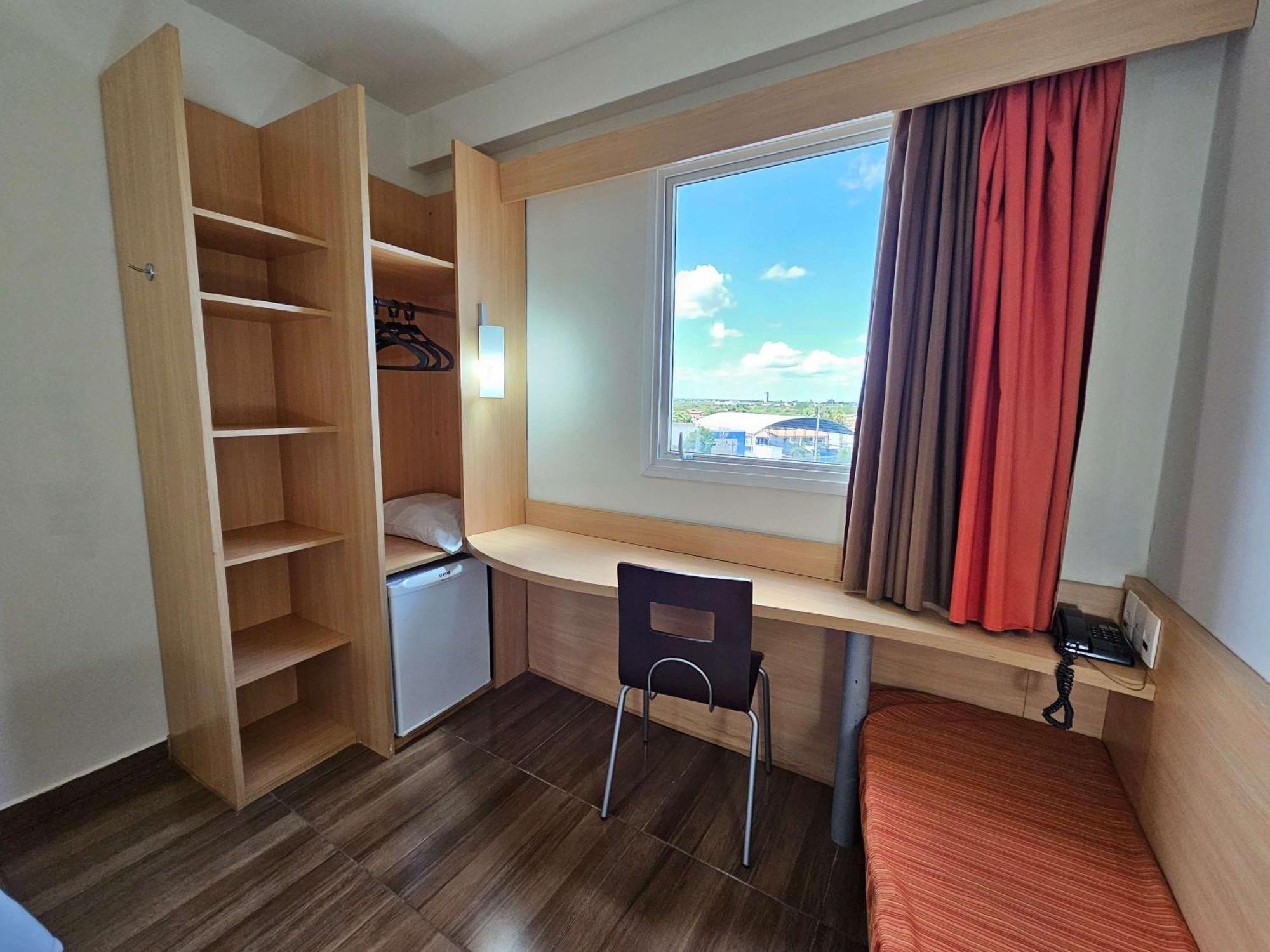 Ibis Mossoro Hotel Bagian luar foto